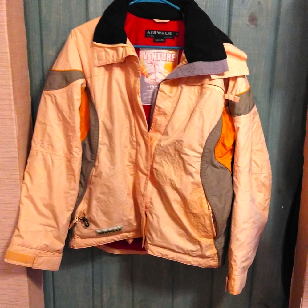 Airwalk Snowboarding Waterproof Jacket Size Medium Mens with Hoodie